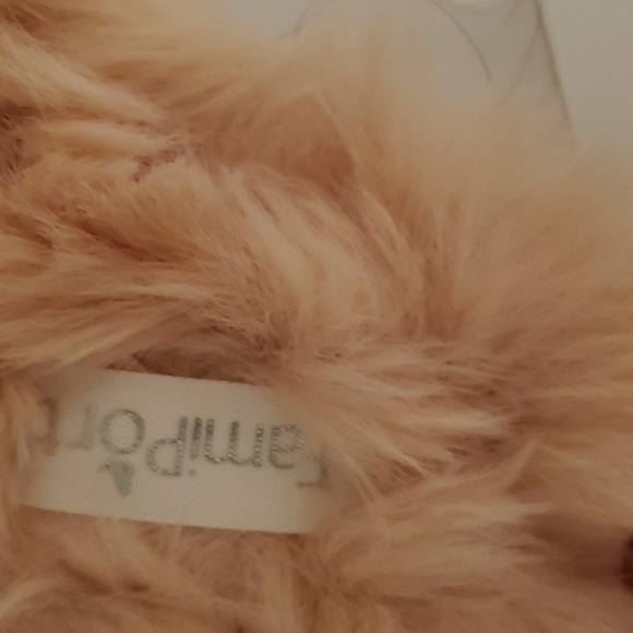 🤩New family pro fur fluffy slippers size small fits 7, 7.5, 8 - Picture 7 of 12